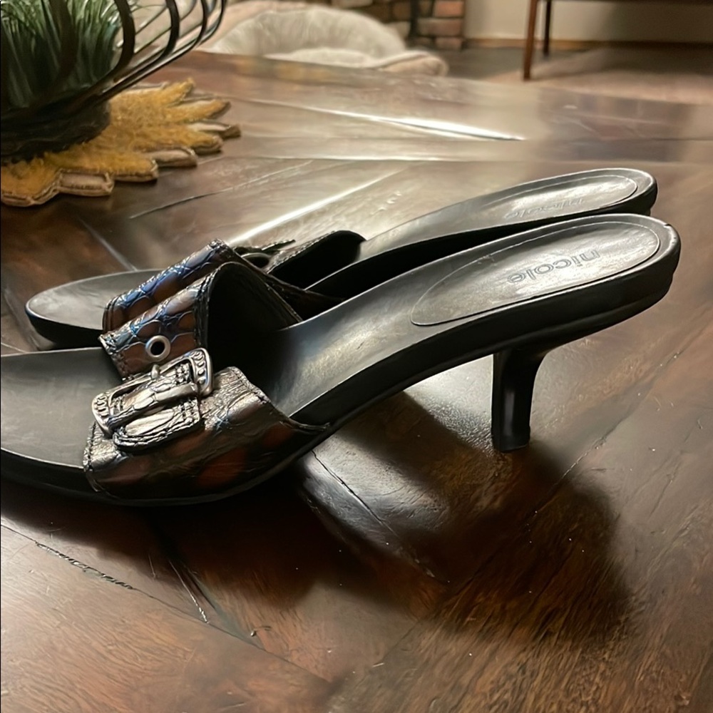 🤎Nicole Brown Mules with Metallic Embellishment - Picture 8 of 16
